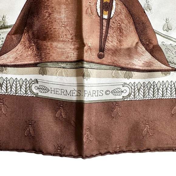 HERMES “Napoleon” 100% Silk Brown Blue & Cream Bumblebee Square Scarf Carre 90 - Picture 9 of 13